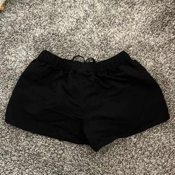 Patagonia Women’s Barely Baggies 2.5” - Picture 2 of 2